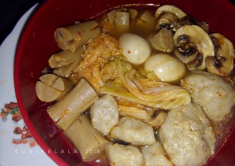 bahan dan cara membuat Tom Yum Nam Khon