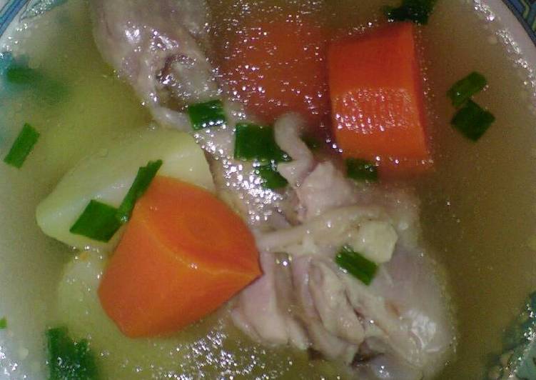 bahan dan cara membuat Drum stick soup (sup paha Ayam)