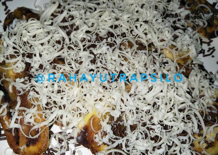 resep lengkap untuk Pisang goreng margarin toping coklat keju susu