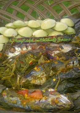 Pepes daun singkong&ikan asin peda (pedas gurih)