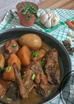Semur Ayam Kentang Telurð£ ~ enak & wangii rempah2