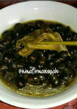 Tutut kuah kuning
