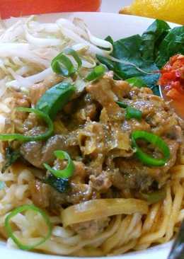 Mie Ayam Jamur Komplit