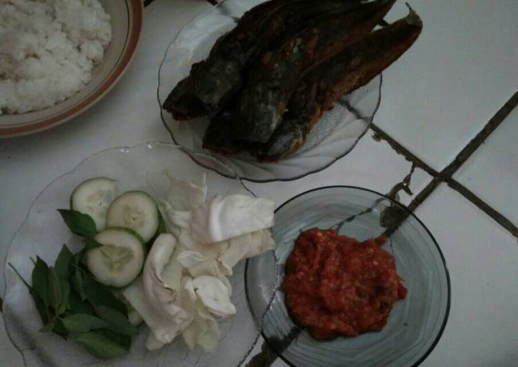 resep makanan Pecel lele ala ala mahmud