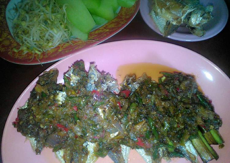 cara membuat Ikan selar cabe hijau