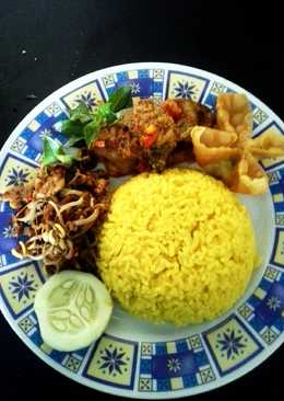 Nasi kuning jawa