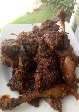 Bebek hitam madura