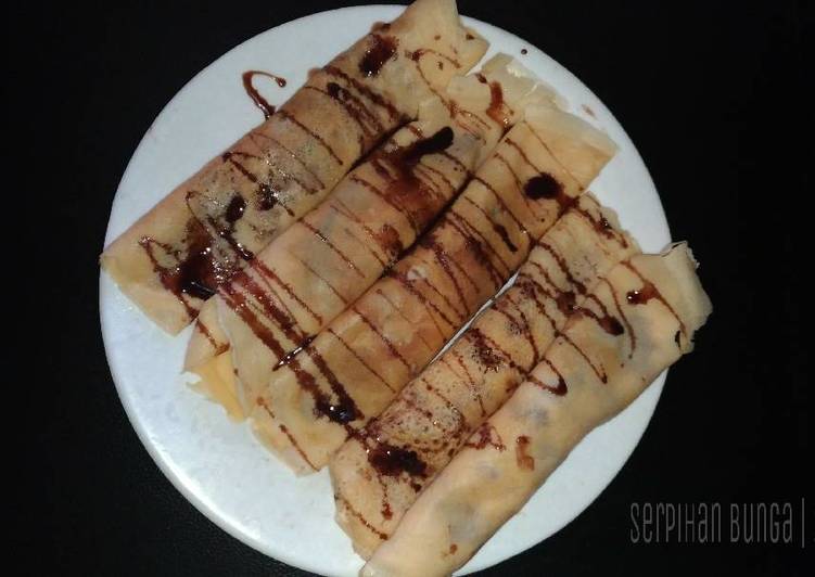 gambar untuk cara membuat Chocolate Biscuit Crepes