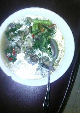 Sayur Tumisan Sawi Hijau Jamur Merang.. By:Erni Hartanti.Amd:-)