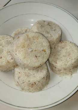 Kue Putu Ketan Putih Kukus