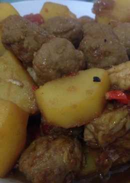 Semur Bola Daging Tahu Kentang