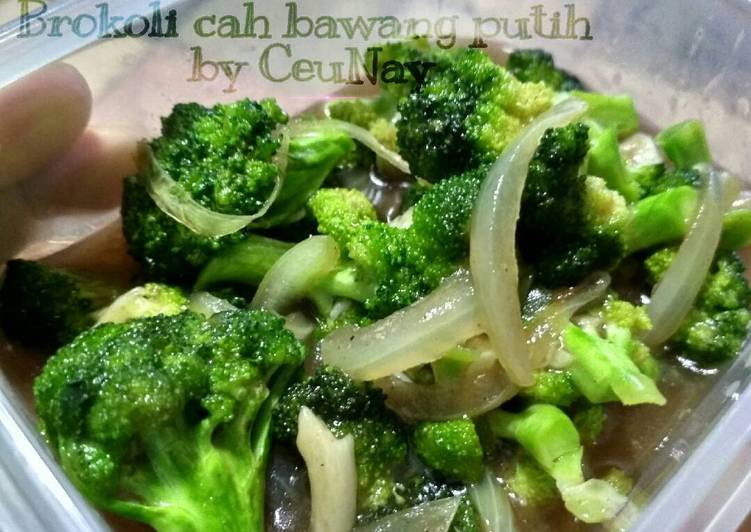 Resep Brokoli cah bawang putih by CeuNay Oleh iin inayah