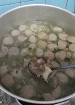 Bakso kuah praktis dengan kuah iga sapi