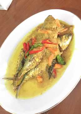 Ikan kembung bumbu kuning(pesmol)