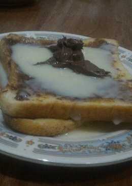 Roti Bakar Milo