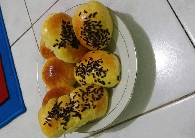 cara membuat Roti isi pisang