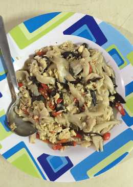 Tumis jamur hitam putih