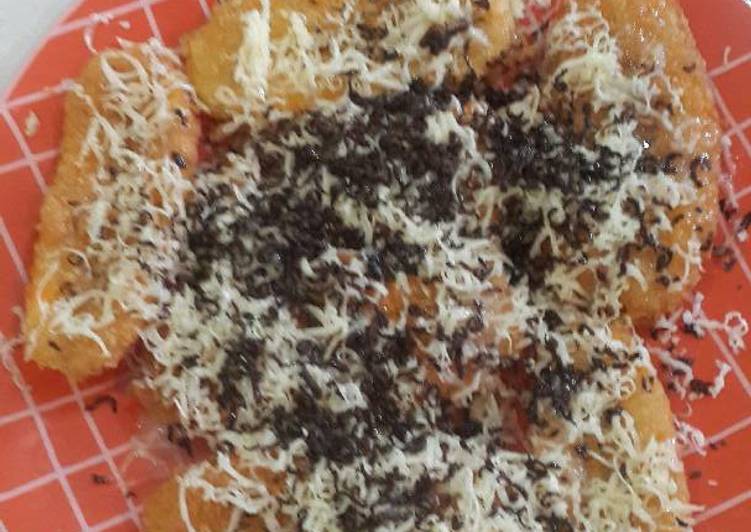 resep lengkap untuk Pisang goreng krispi cokelat keju susu