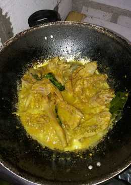 Ayam kampung bumbu kuning simple
