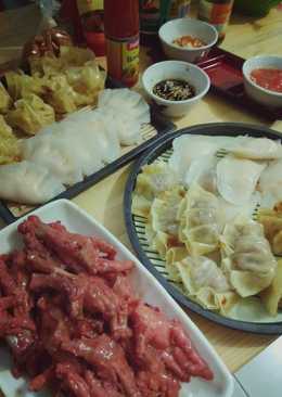 Aneka dimsum ceker merah