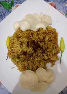 Nasi goreng ayam baso