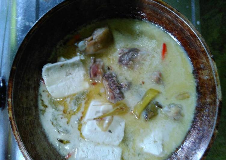 bahan dan cara membuat Garang asem ayam tahu simple no bungkus