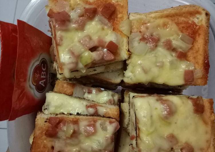 resep masakan Roti bakar pizza??