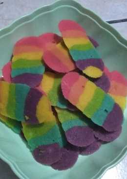 Kue lidah kucing pelangi