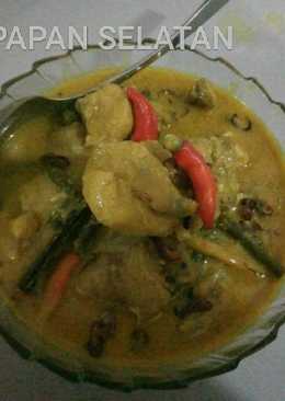 Opor ayam rempah-rempah