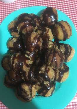 Bola pisang isi coklat