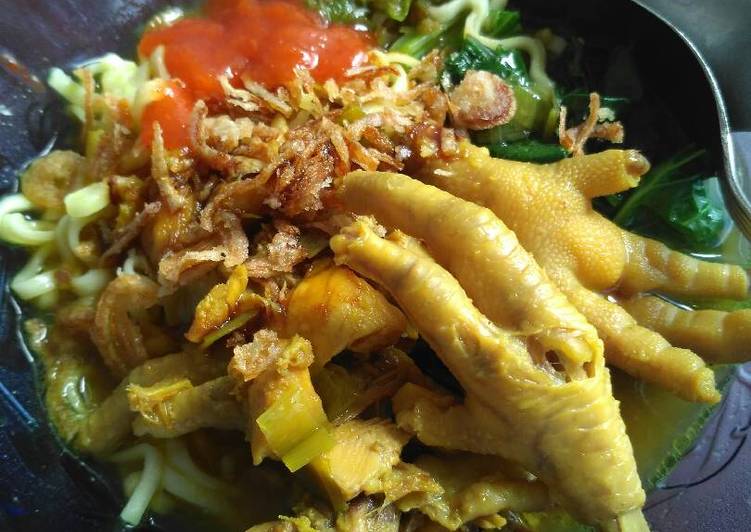 resep makanan Mie ayam ceker rumahan ala de neni