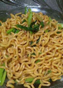 Mie Goreng Simple Polosan + Sayuran biar Sehat