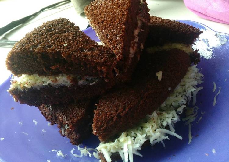 Resep Brownies 5 sendok makan megicom Kiriman dari Nurmalasari