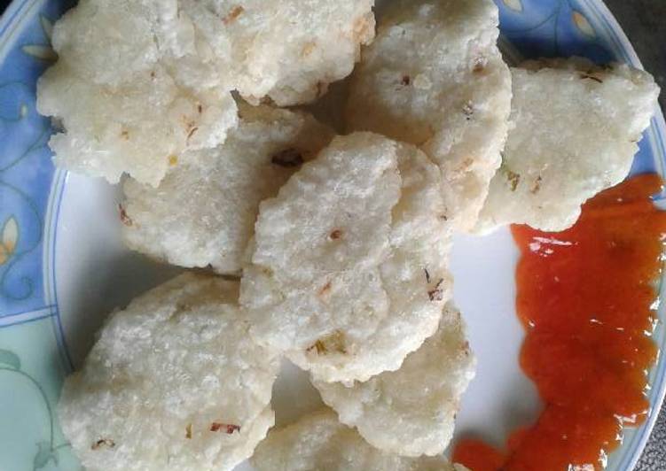  Resep Cireng nasi  oleh umi alzam Cookpad