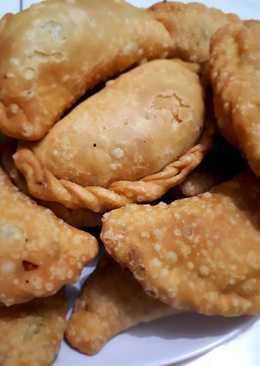 Pastel isi Sayur Ayam