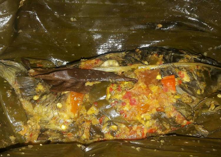 resep lengkap untuk Pepes Ikan Mas