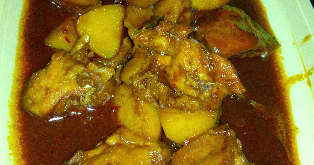 Resep Semur Ayam Pedas  Manis oleh Sukmawati Zaen Cookpad