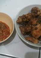 Ayam goreng dan sambel setan