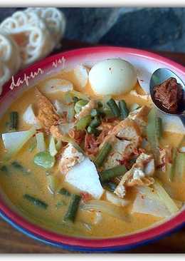 Ketupat SAYUR labu siam dg bumbu dasar