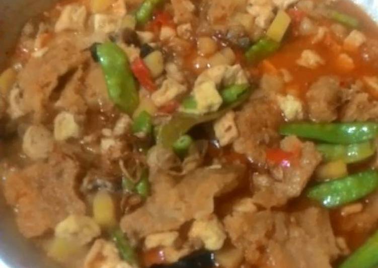 resep lengkap untuk Sambel goreng kentang,ati,tahu dan krecek