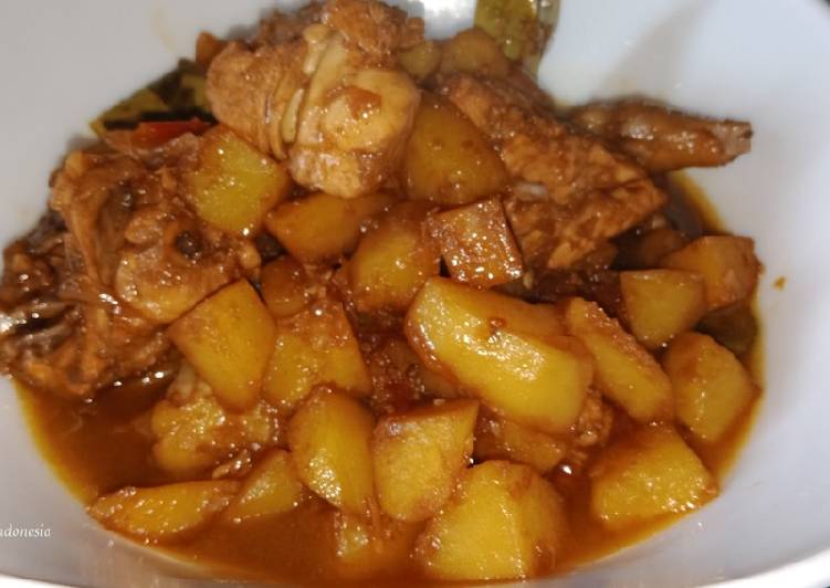 resep lengkap untuk Semur ayam+kentang