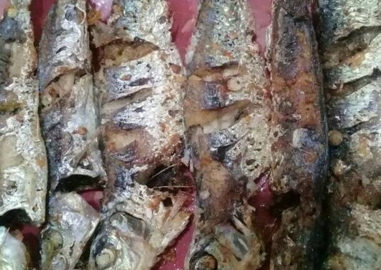 Resep Ikan laut goreng Oleh Yeyen Isroiyah