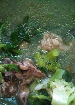 Sayur bening (ayam brokoli kemangi)