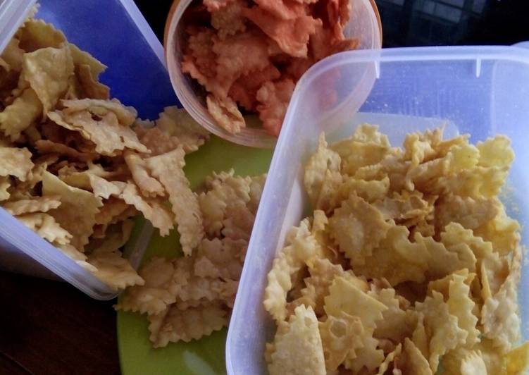 cara membuat Keripik pangsit bawang aneka rasa