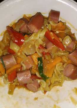 Sosis asam manis wortel with macaroni