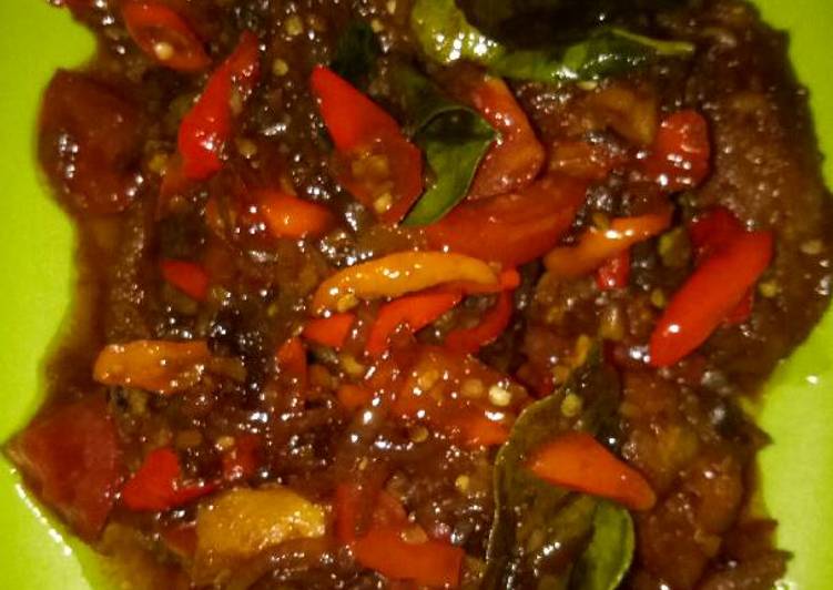 bahan dan cara membuat Ayam Kecap Pedas