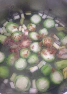 Sayur oyong/gambas