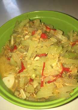 Tumis labu siam udang rebon