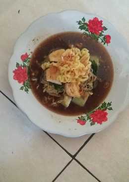 Lontong mie