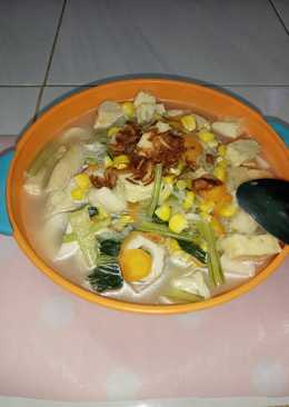 Soup baso ikan campur